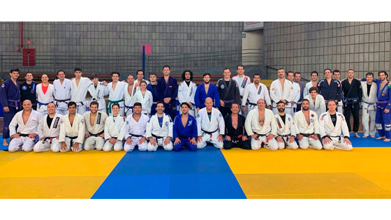 Atletas do Jiu-Jitsu participam de seminário
